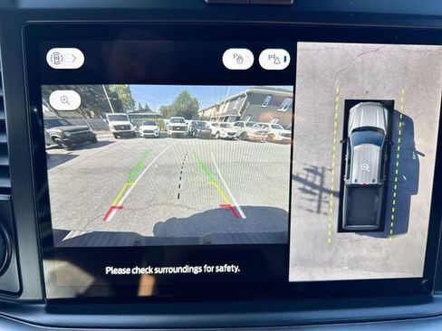 New 2026 Ford F250 Lariat w/ Black Appearance Package image 17