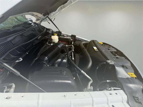 Used 2014 RAM 1500 Laramie image 37