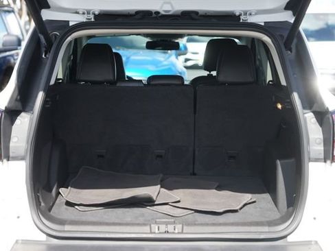 Used 2017 Ford Escape Titanium AWD/4WD image 31