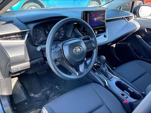 Used 2025 Toyota Corolla LE image 16