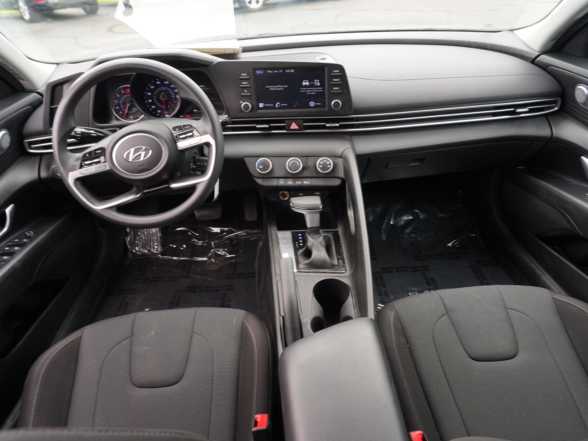 Used 2023 Hyundai Elantra SE FWD image 27
