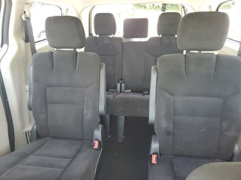 Used 2016 Dodge Grand Caravan SXT FWD image 24