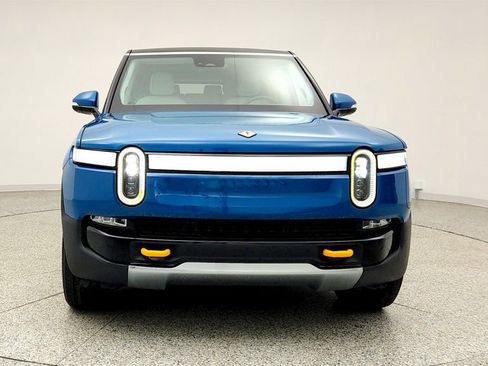 Used 2024 Rivian R1S Adventure AWD/4WD image 2