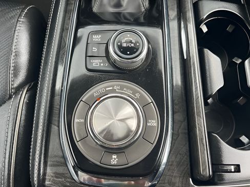 Used 2021 INFINITI QX80 Luxe AWD/4WD image 32
