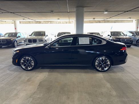 Certified 2024 BMW i5 eDrive40i w/ M Sport Package image 5