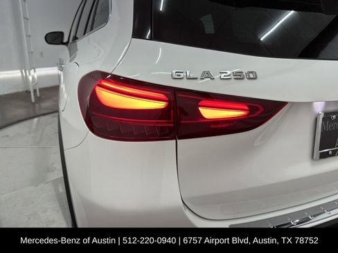 Certified 2025 Mercedes-Benz GLA 250 image 31