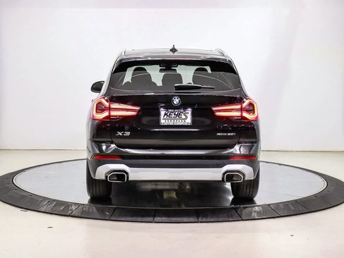 Used 2024 BMW X3 sDrive30i w/ Convenience Package RWD image 3