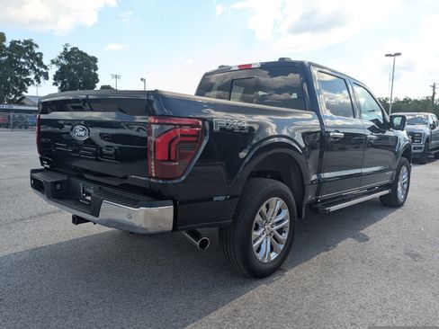 Used 2025 Ford F150 Lariat w/ Equipment Group 501A Mid AWD/4WD image 4
