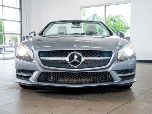 Used 2014 Mercedes-Benz SL 550 image 4