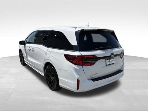 Used 2025 Honda Odyssey Sport-L image 11