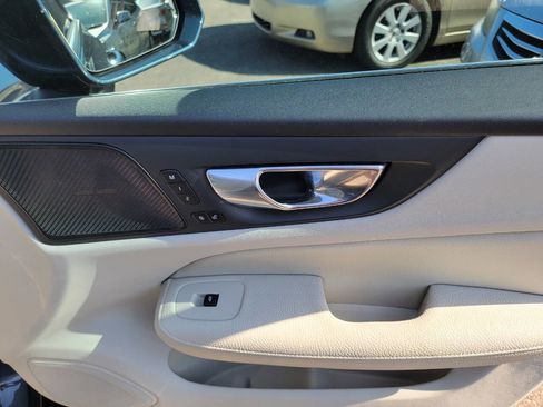 Used 2022 Volvo S60 B5 Inscription w/ Advanced Package image 20