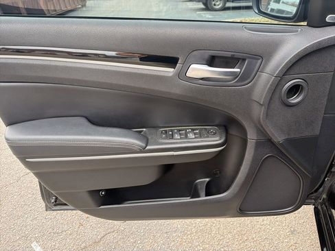 Used 2023 Chrysler 300 S w/ Safetytec Plus Group image 17