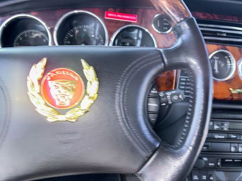 Used 1998 Jaguar XK8 Coupe image 48