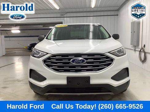 Used 2020 Ford Edge SE FWD image 2