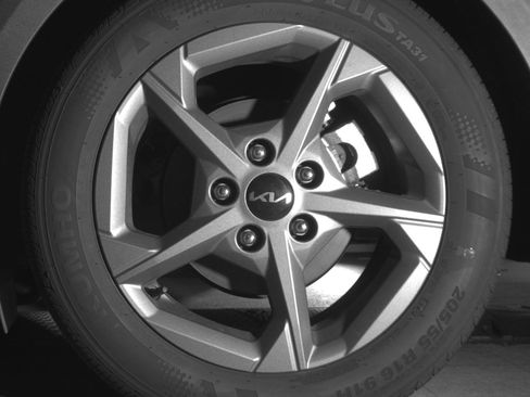 Used 2025 Kia K4 FWD image 14