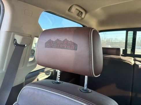 Used 2018 Chevrolet Silverado 1500 High Country image 77