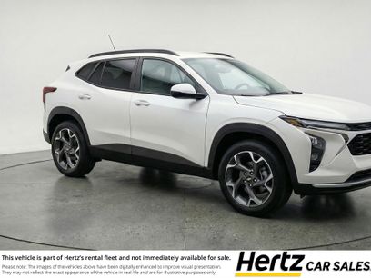 Used 2025 Chevrolet Trax LT w/ LT Convenience Package