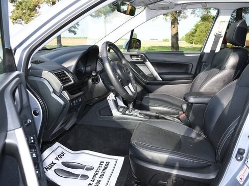Used 2017 Subaru Forester 2.5i Limited AWD/4WD image 11