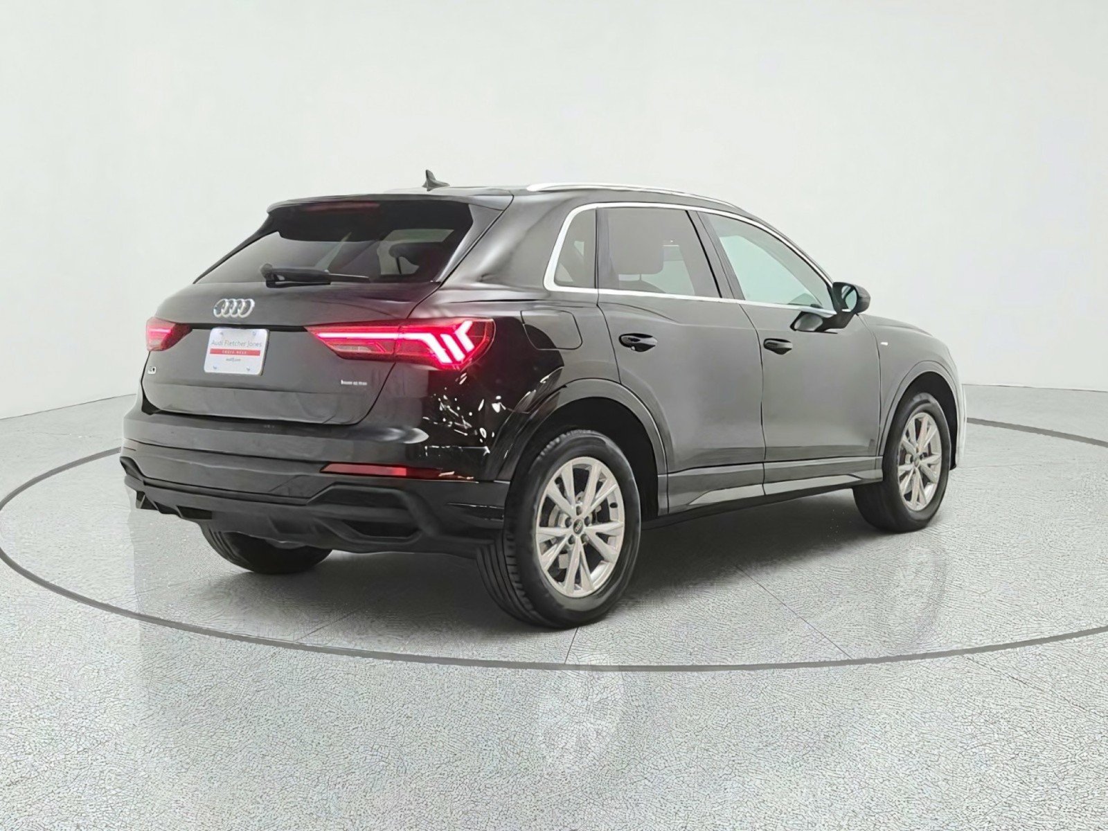Used 2024 Audi Q3 2.0T Premium AWD/4WD image 5