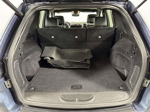 Used 2020 Jeep Grand Cherokee Limited image 14
