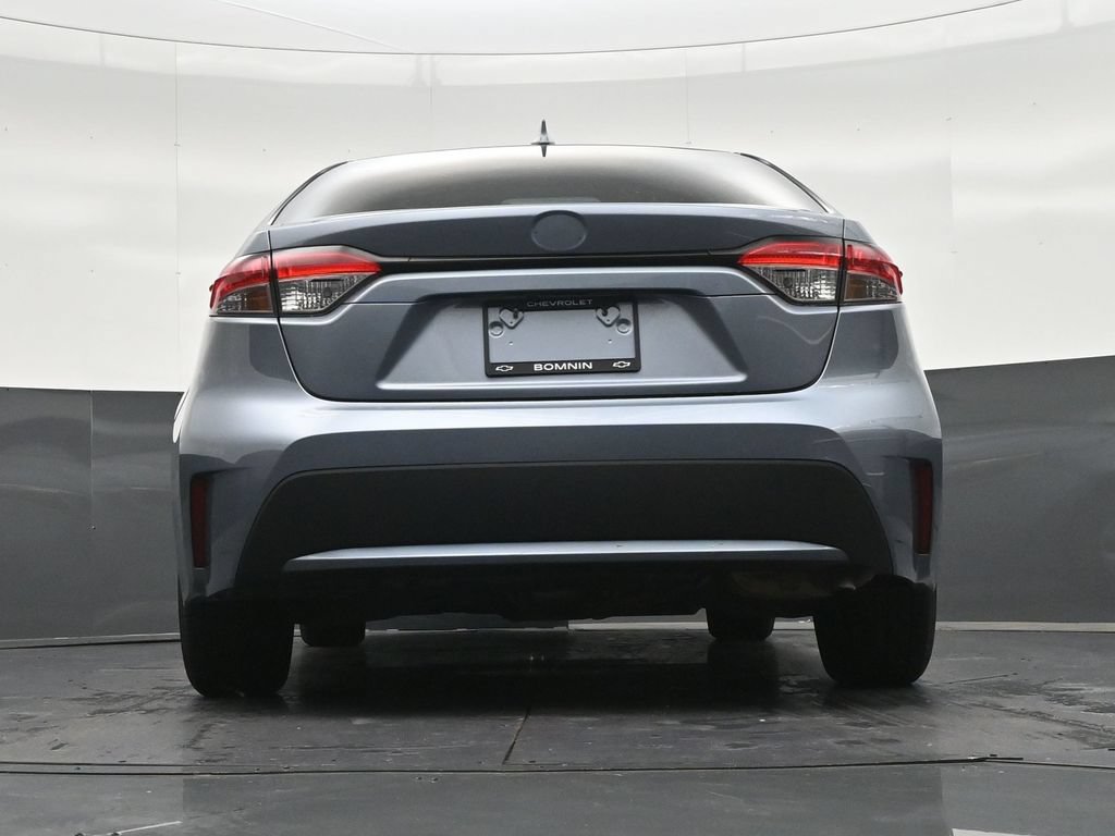 Used 2020 Toyota Corolla LE FWD image 27
