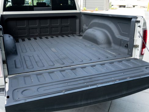 Used 2016 RAM 1500 Laramie w/ Convenience Group AWD/4WD image 6