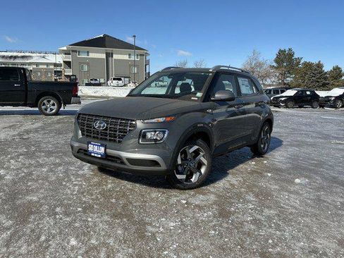 New 2025 Hyundai Venue SEL image 1