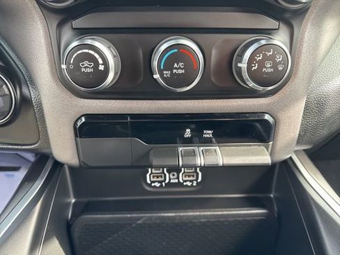 Used 2022 RAM 1500 Big Horn image 22
