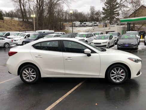 Used 2015 MAZDA MAZDA3 i Grand Touring image 6