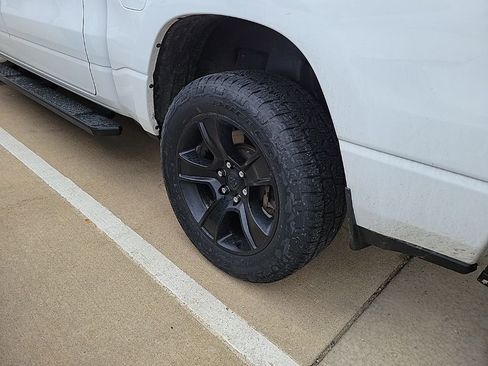 Used 2020 RAM 1500 Big Horn image 4