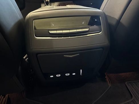 Certified 2023 Cadillac Escalade Premium Luxury w/ LPO, Illumination Package AWD/4WD image 21
