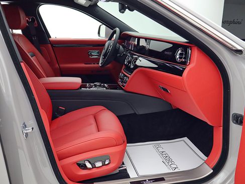 Used 2022 Rolls-Royce Ghost image 43