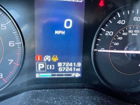 Used 2023 Subaru Crosstrek 2.0i Premium image 16