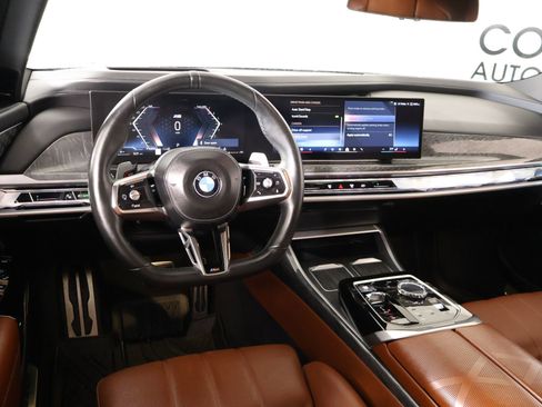 Used 2023 BMW 760i xDrive w/ Luxury Rear Seating Package AWD/4WD image 2