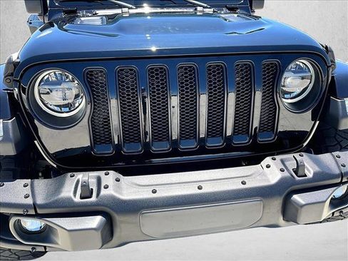 Used 2019 Jeep Wrangler Unlimited Sahara w/ Quick Order Package 24M Moab AWD/4WD image 30
