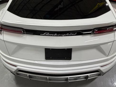 Used 2020 Lamborghini Urus AWD/4WD image 17