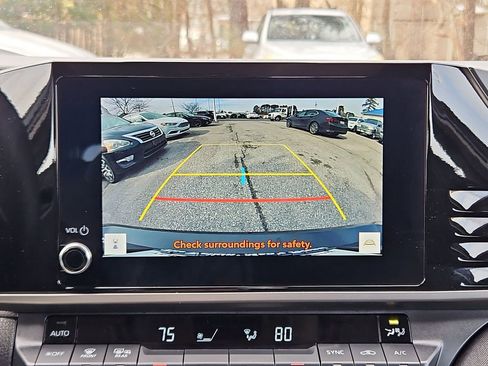 Used 2025 Toyota Camry LE image 17