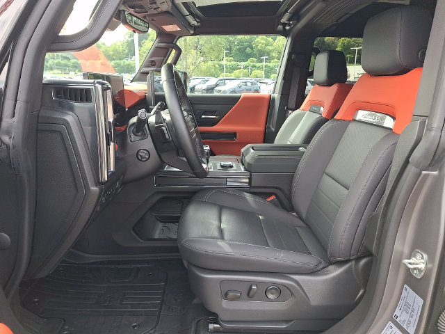 Used 2026 GMC Hummer EV 3X w/ Carbon Fiber Edition Package AWD/4WD image 2