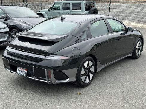 Used 2023 Hyundai Ioniq 6 SE AWD/4WD image 5