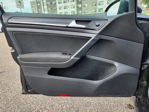 Used 2016 Volkswagen GTI S image 18