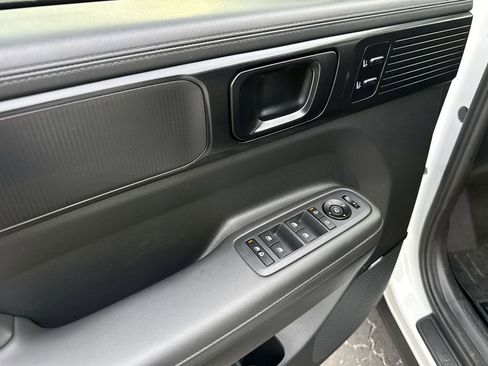 Used 2025 Hyundai Santa Fe Calligraphy image 29