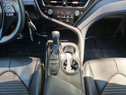 Used 2023 Toyota Camry SE FWD image 25