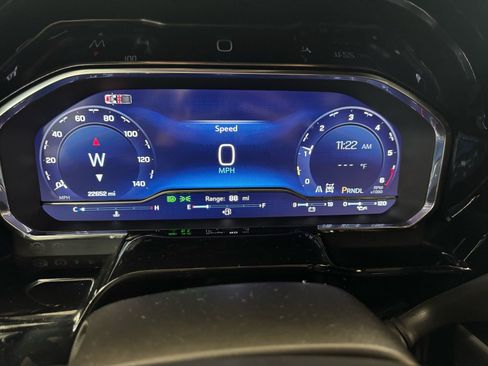 Used 2024 Chevrolet Silverado 2500 LT w/ Texas Edition image 17