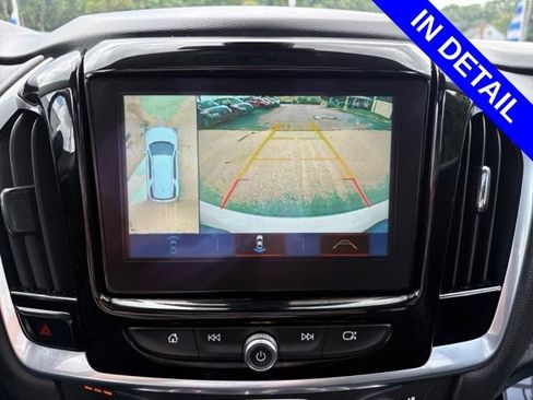 Used 2019 Chevrolet Traverse Premier w/ Driver Confidence II Package FWD image 32