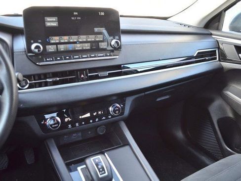 Used 2024 Mitsubishi Outlander SE image 22
