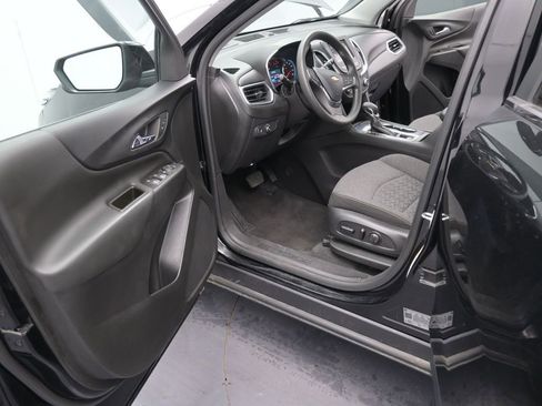 Used 2023 Chevrolet Equinox LT image 12