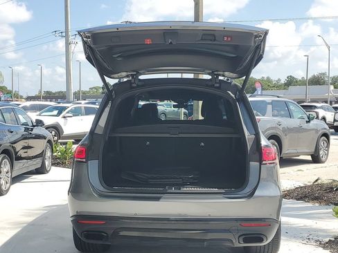 Used 2021 Mercedes-Benz GLS 450 4MATIC image 12