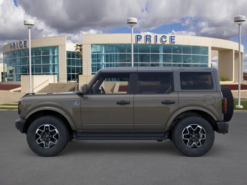 New 2026 Ford Bronco Outer Banks image 3