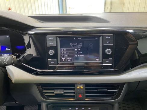 Used 2022 Volkswagen Taos S image 37