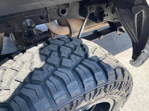 Used 2016 Ford F150 Limited w/ Trailer Tow Package image 14